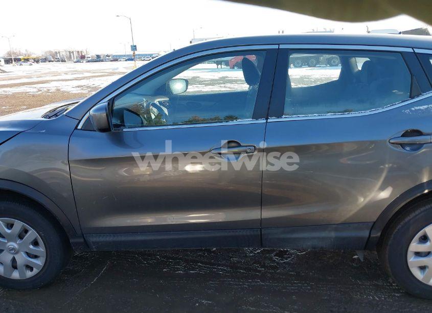 Photo 15 of 2020 Nissan Rogue SPORT S FWD XTRONIC CVT (VIN JN1BJ1CV4LW256164)