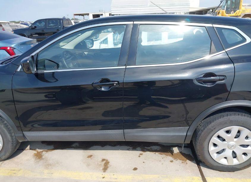 Photo 15 of 2020 Nissan Rogue SPORT S FWD XTRONIC CVT (VIN JN1BJ1CV4LW259095)