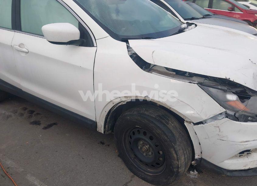 Photo 20 of 2020 Nissan Rogue SPORT S FWD XTRONIC CVT (VIN JN1BJ1CV4LW274602)