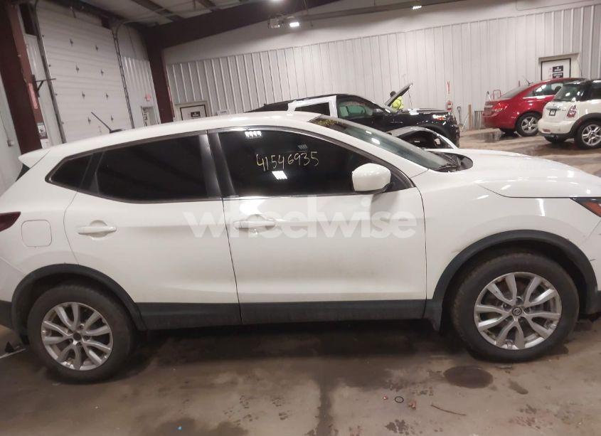 Photo 13 of 2020 Nissan Rogue SPORT S FWD XTRONIC CVT (VIN JN1BJ1CV4LW277628)
