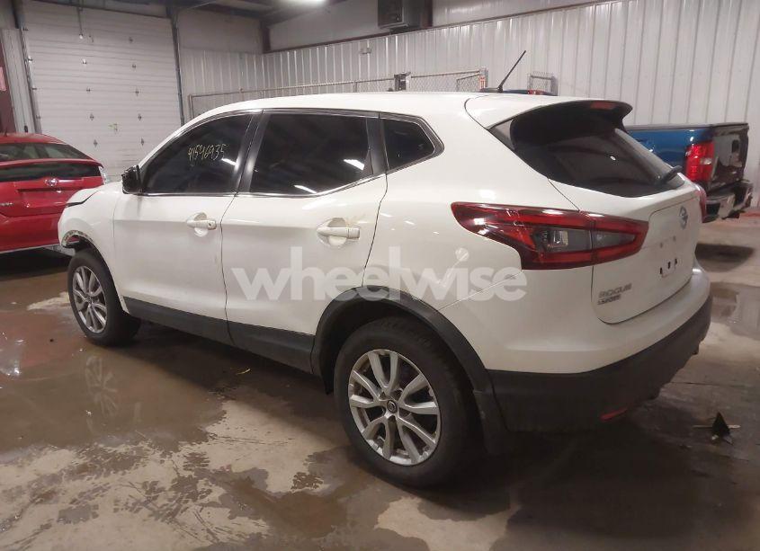 Photo 3 of 2020 Nissan Rogue SPORT S FWD XTRONIC CVT (VIN JN1BJ1CV4LW277628)