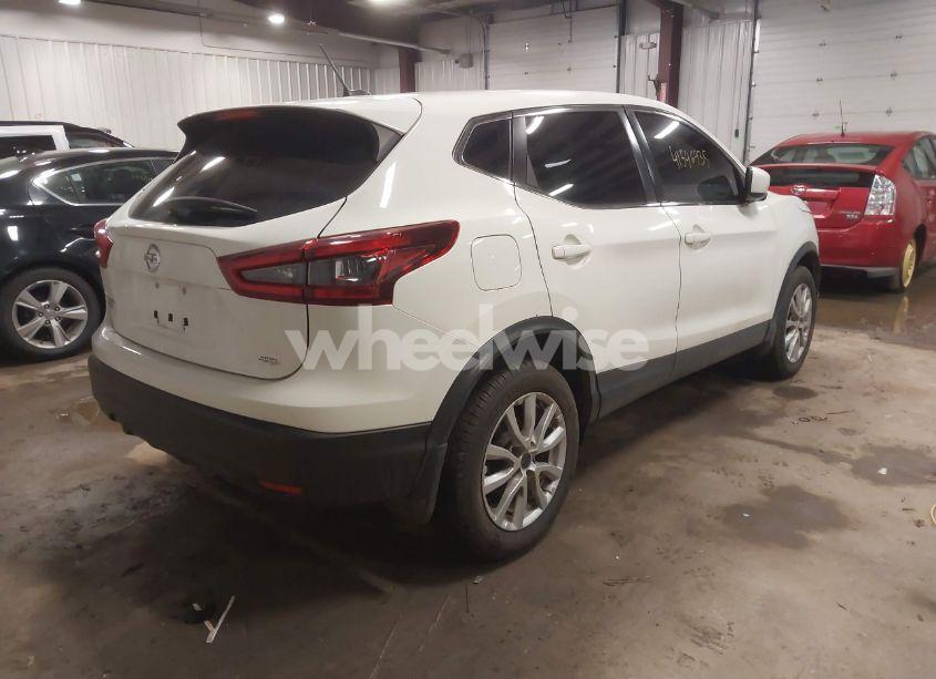 Photo 4 of 2020 Nissan Rogue SPORT S FWD XTRONIC CVT (VIN JN1BJ1CV4LW277628)