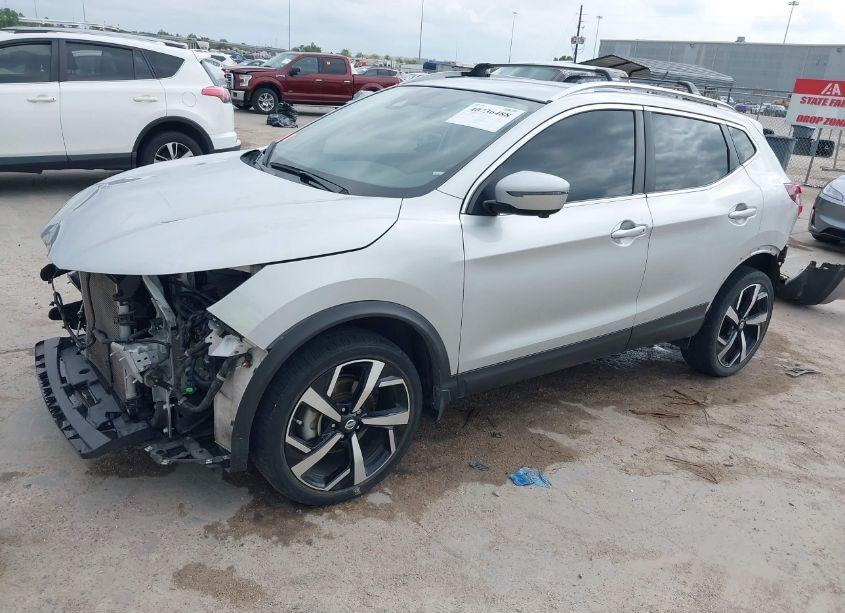 Photo 2 of 2021 Nissan Rogue SPORT SL FWD XTRONIC CVT (VIN JN1BJ1CV4MW302318)
