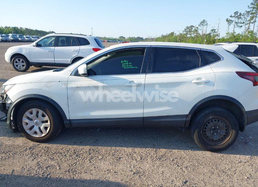 Photo 14 of 2020 Nissan Rogue SPORT S FWD XTRONIC CVT (VIN JN1BJ1CV5LW274608)