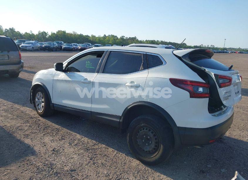 Photo 3 of 2020 Nissan Rogue SPORT S FWD XTRONIC CVT (VIN JN1BJ1CV5LW274608)