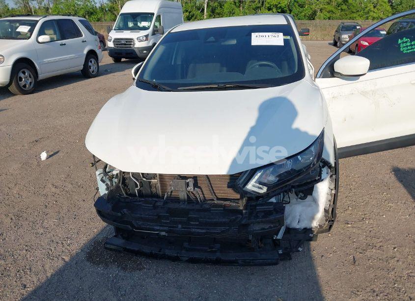 Photo 6 of 2020 Nissan Rogue SPORT S FWD XTRONIC CVT (VIN JN1BJ1CV5LW274608)