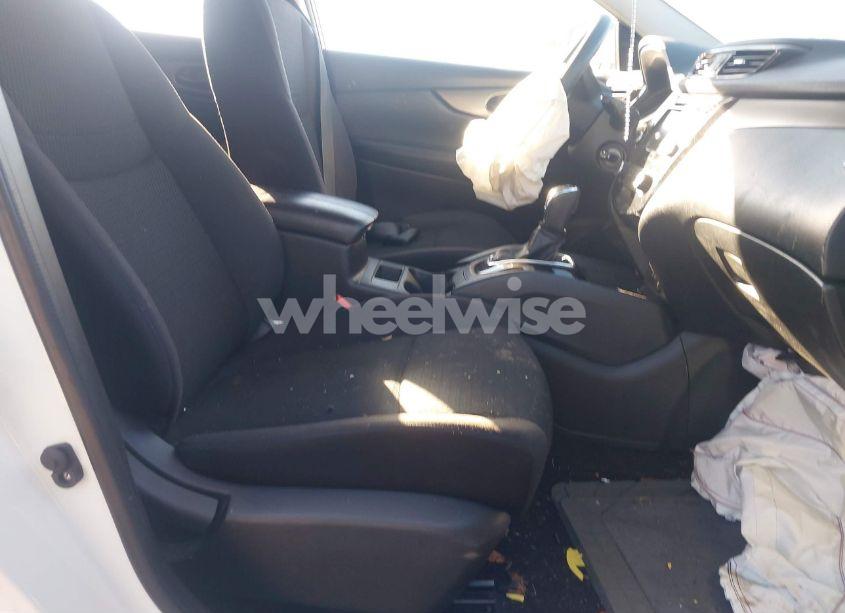 Photo 5 of 2020 Nissan Rogue SPORT S FWD XTRONIC CVT (VIN JN1BJ1CV5LW277086)