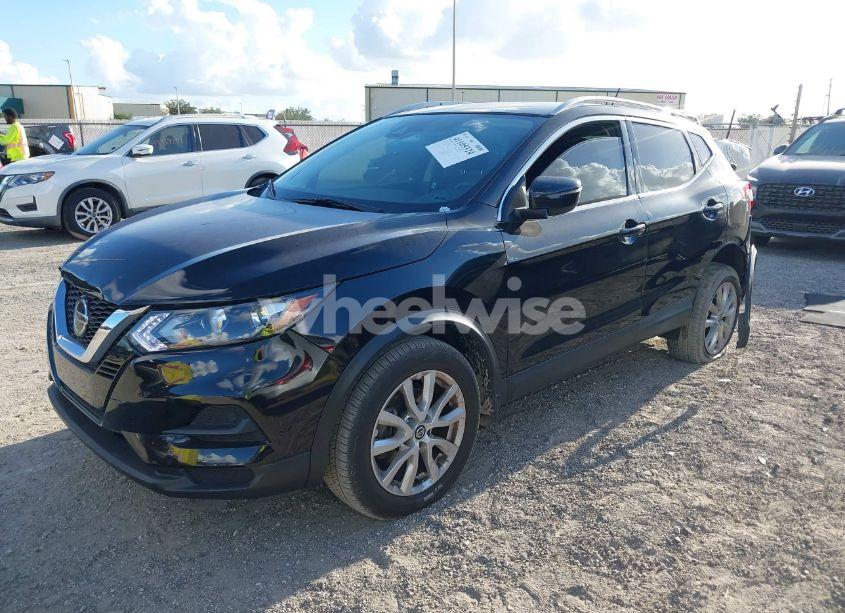 Photo 2 of 2020 Nissan Rogue SPORT SV FWD XTRONIC CVT (VIN JN1BJ1CV5LW546624)