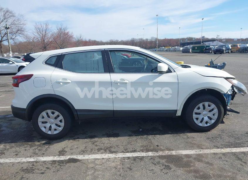 Photo 14 of 2020 Nissan Rogue SPORT S FWD XTRONIC CVT (VIN JN1BJ1CV6LW268669)
