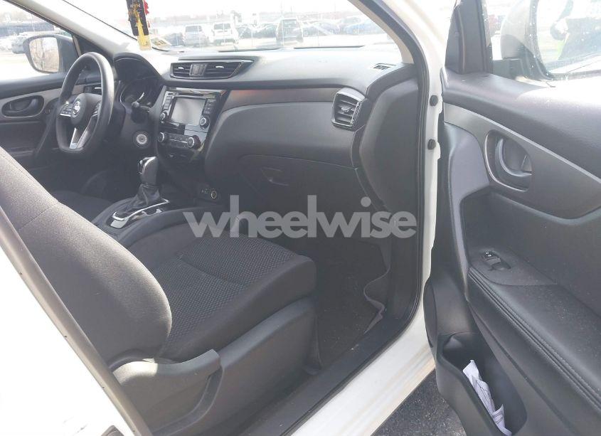 Photo 5 of 2020 Nissan Rogue SPORT S FWD XTRONIC CVT (VIN JN1BJ1CV6LW268669)