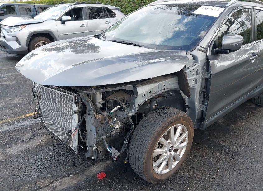 Photo 6 of 2020 Nissan Rogue SPORT SV FWD XTRONIC CVT (VIN JN1BJ1CV6LW540881)