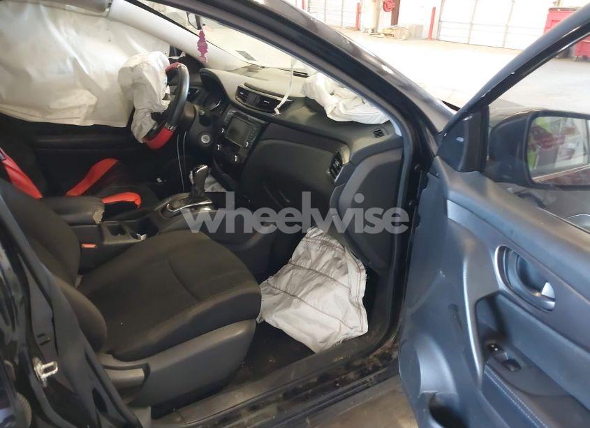 Photo 5 of 2020 Nissan Rogue SPORT S FWD XTRONIC CVT (VIN JN1BJ1CV6LW543876)