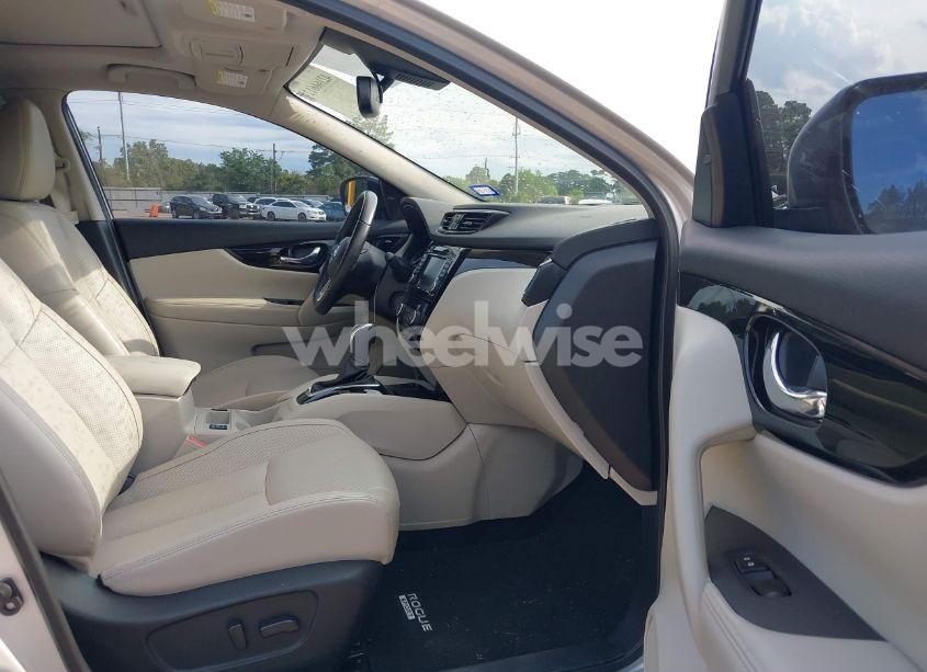 Photo 5 of 2021 Nissan Rogue SPORT SL FWD XTRONIC CVT (VIN JN1BJ1CV6MW567371)