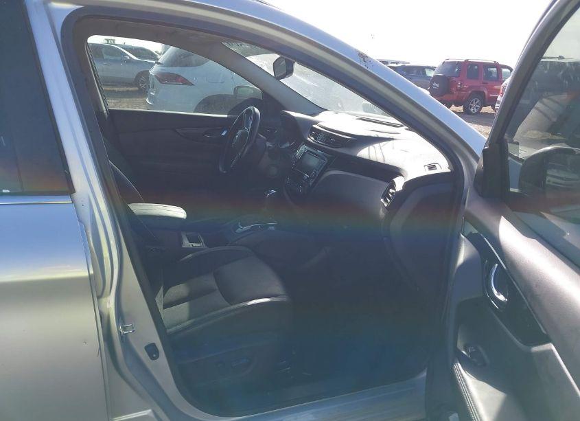 Photo 5 of 2022 Nissan Rogue SPORT SL FWD XTRONIC CVT (VIN JN1BJ1CV6NW580901)