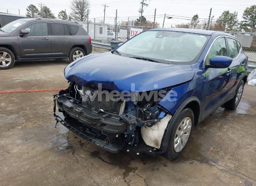 Photo 2 of 2020 Nissan Rogue SPORT S FWD XTRONIC CVT (VIN JN1BJ1CV7LW250259)