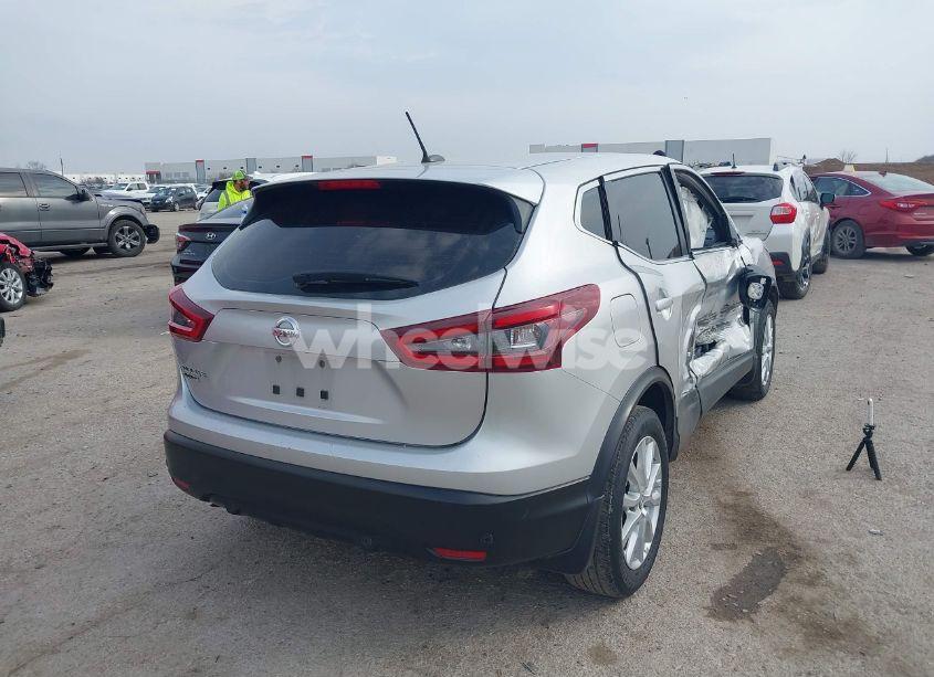 Photo 4 of 2020 Nissan Rogue SPORT S FWD XTRONIC CVT (VIN JN1BJ1CV7LW541828)