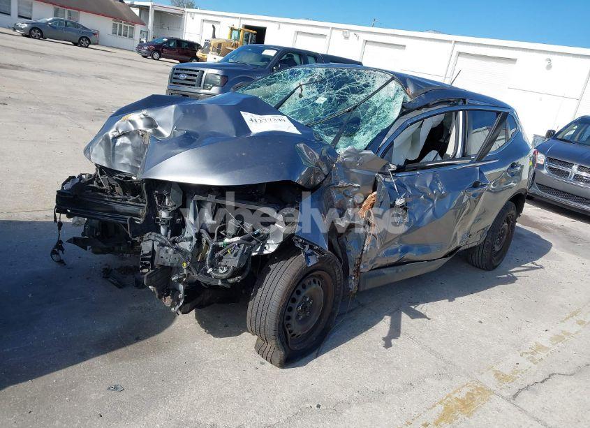 Photo 2 of 2020 Nissan Rogue SPORT S FWD XTRONIC CVT (VIN JN1BJ1CV7LW543305)