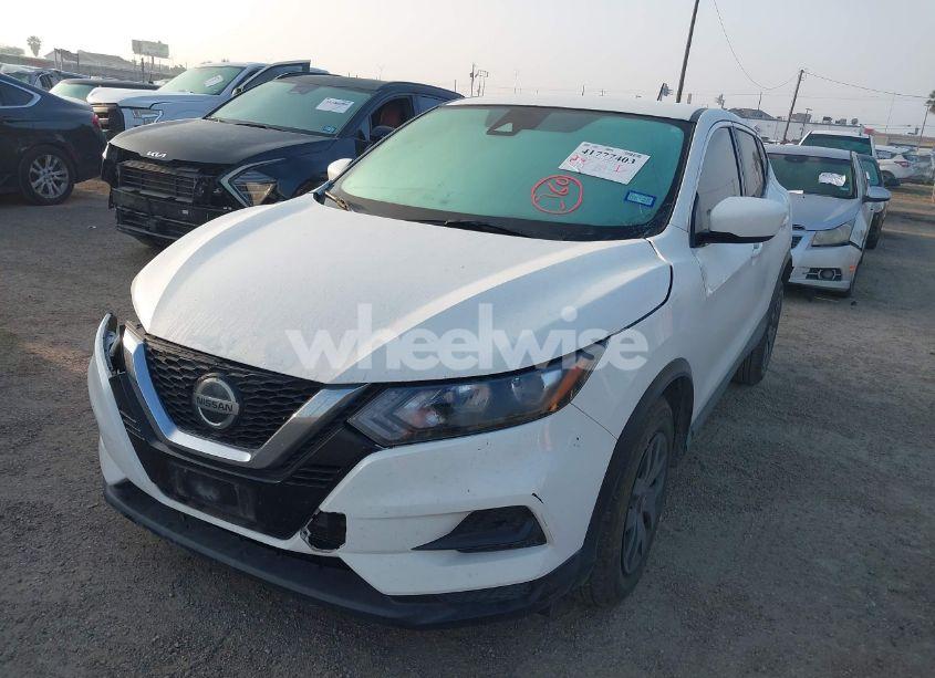 Photo 2 of 2020 Nissan Rogue SPORT S FWD XTRONIC CVT (VIN JN1BJ1CV8LW254546)