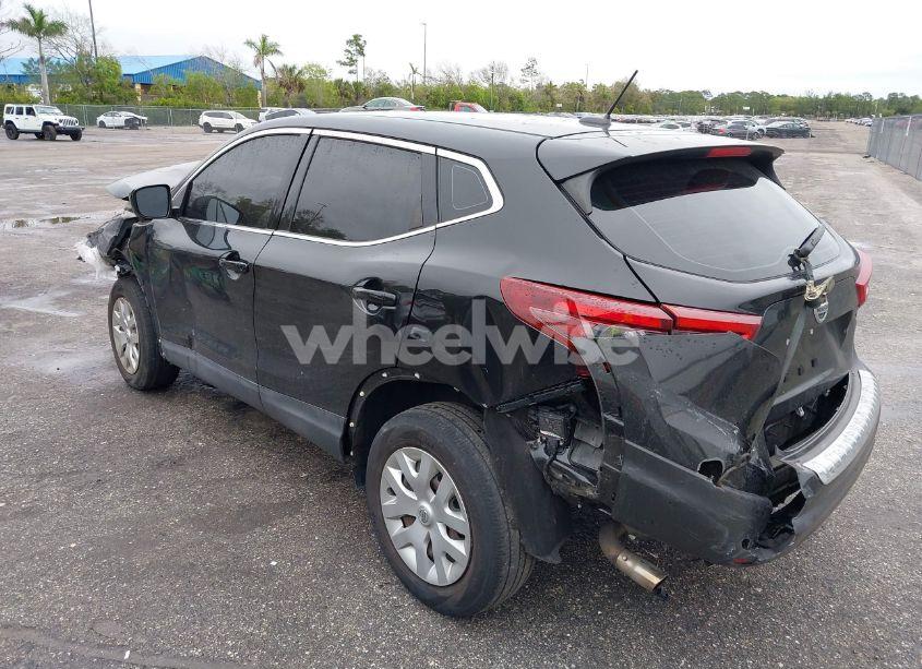 Photo 3 of 2020 Nissan Rogue SPORT S FWD XTRONIC CVT (VIN JN1BJ1CV8LW258192)