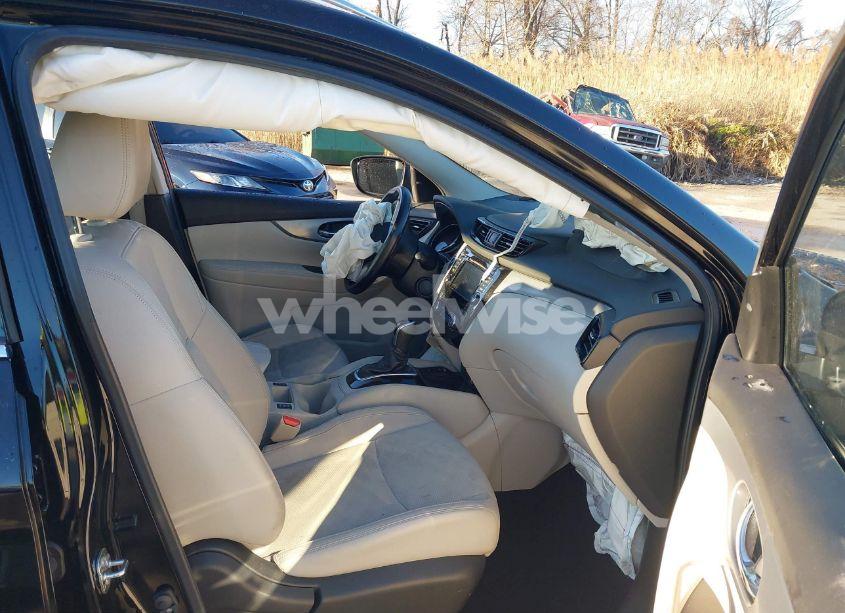 Photo 5 of 2020 Nissan Rogue SPORT SV FWD XTRONIC CVT (VIN JN1BJ1CV9LW265622)