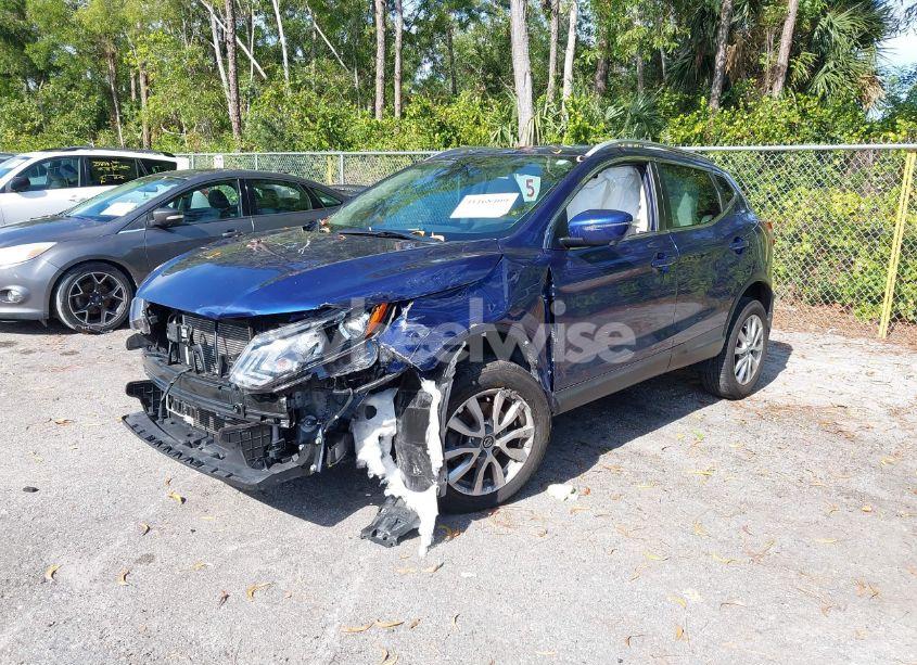 Photo 2 of 2020 Nissan Rogue SPORT SV FWD XTRONIC CVT (VIN JN1BJ1CV9LW273543)