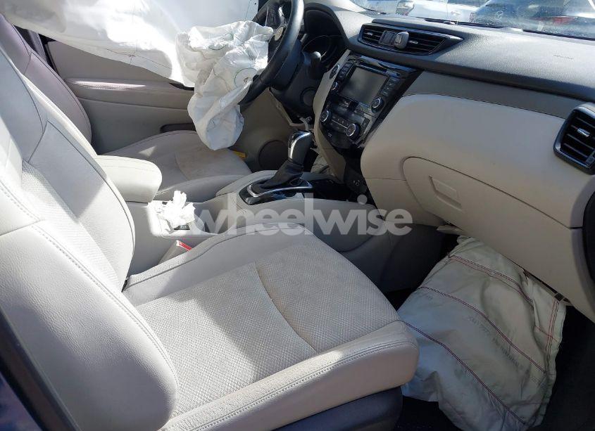 Photo 5 of 2020 Nissan Rogue SPORT SV FWD XTRONIC CVT (VIN JN1BJ1CV9LW273543)