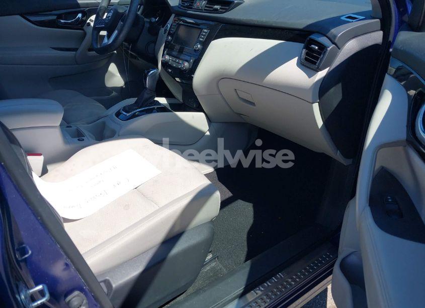 Photo 5 of 2020 Nissan Rogue SPORT SV AWD XTRONIC CVT (VIN JN1BJ1CW0LW393868)