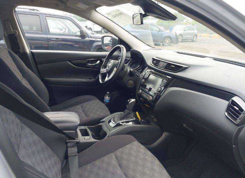 Photo 5 of 2020 Nissan Rogue SPORT SV AWD XTRONIC CVT (VIN JN1BJ1CW0LW642797)