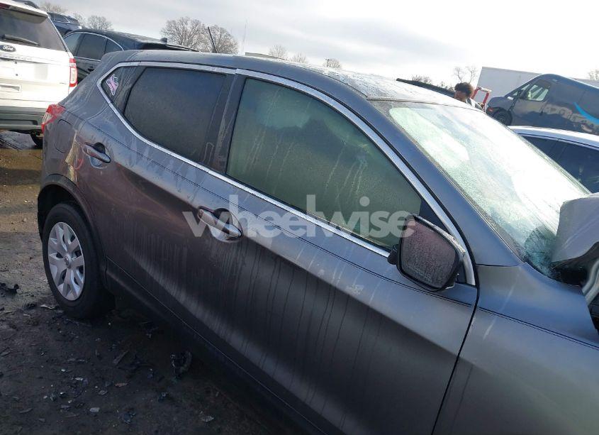 Photo 14 of 2020 Nissan Rogue SPORT S AWD XTRONIC CVT (VIN JN1BJ1CW0LW651189)