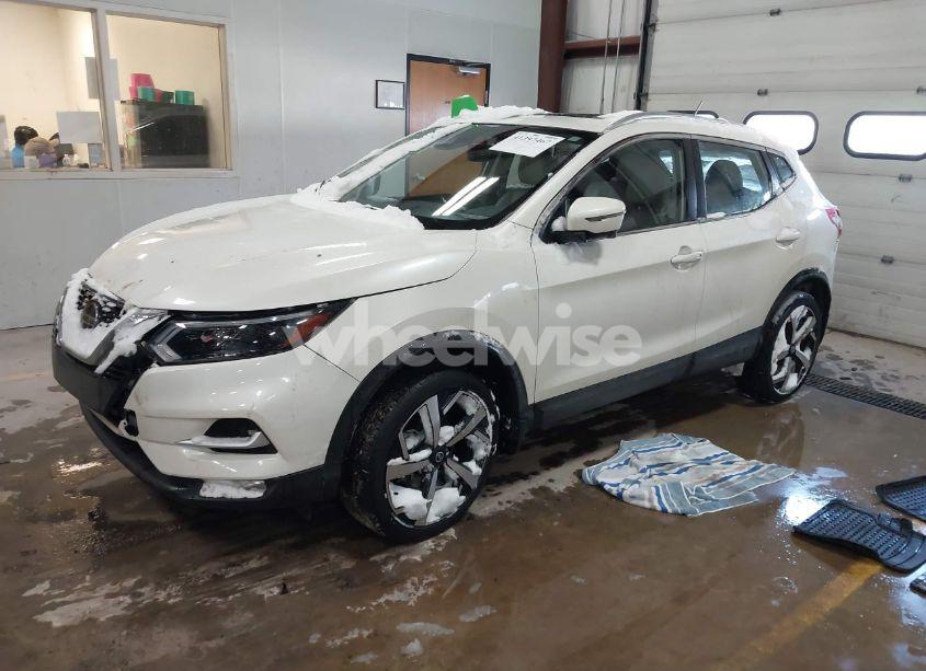 Photo 2 of 2022 Nissan Rogue SPORT SL AWD XTRONIC CVT (VIN JN1BJ1CW0NW485548)