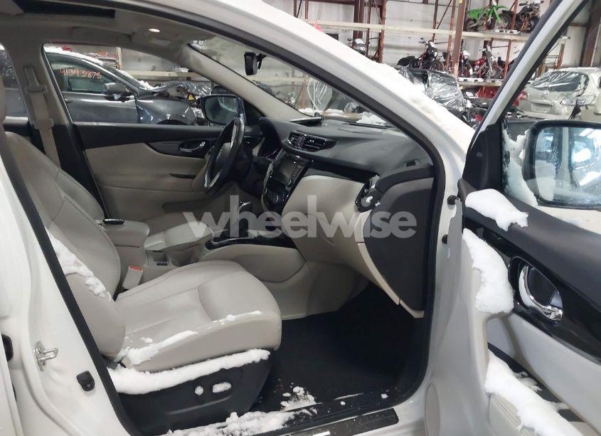 Photo 5 of 2022 Nissan Rogue SPORT SL AWD XTRONIC CVT (VIN JN1BJ1CW0NW485548)