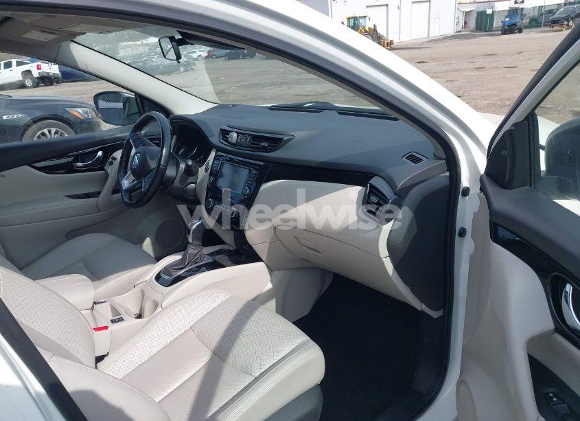 Photo 5 of 2022 Nissan Rogue SPORT SL AWD XTRONIC CVT (VIN JN1BJ1CW1NW487292)