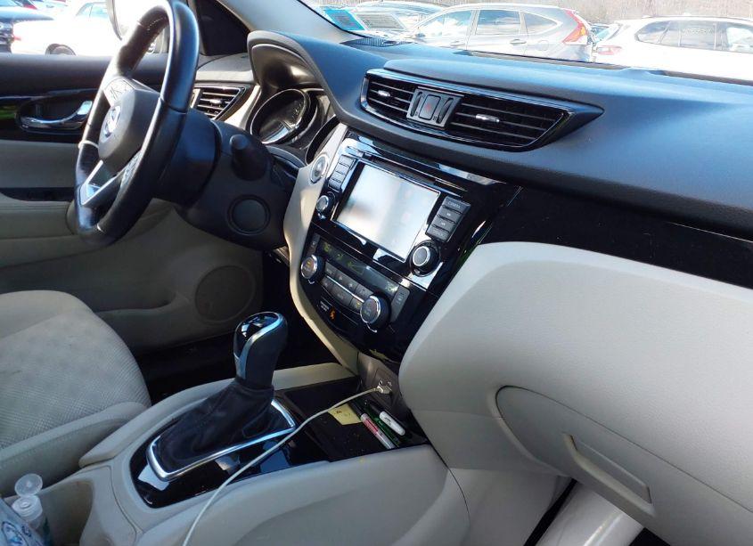 Photo 5 of 2020 Nissan Rogue SPORT SV AWD XTRONIC CVT (VIN JN1BJ1CW2LW374657)
