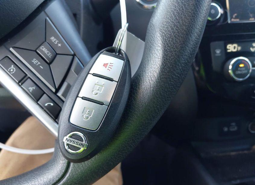 Photo 11 of 2020 Nissan Rogue SPORT SV AWD XTRONIC CVT (VIN JN1BJ1CW2LW381740)