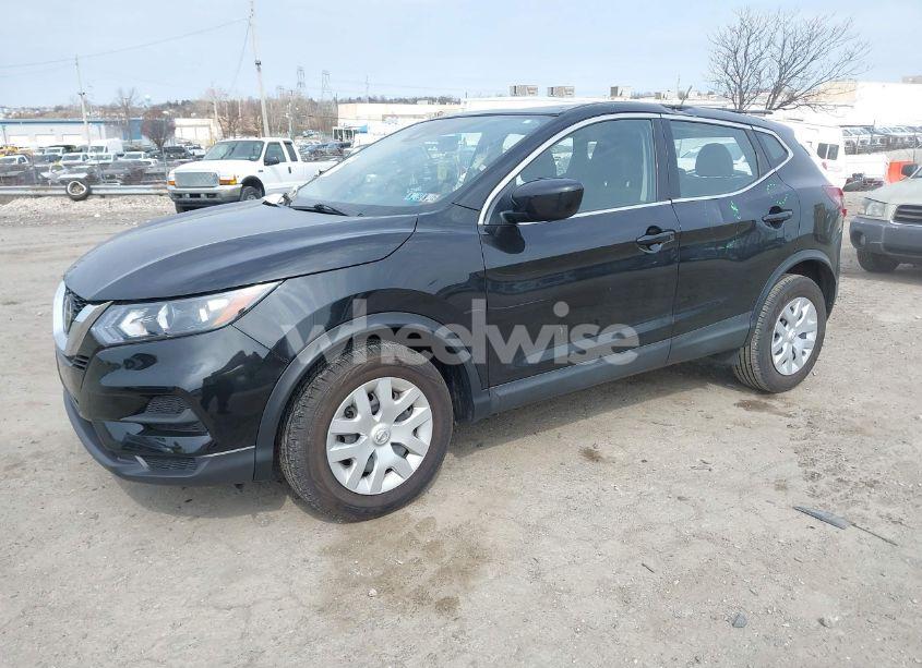 Photo 2 of 2020 Nissan Rogue SPORT S AWD XTRONIC CVT (VIN JN1BJ1CW2LW644941)