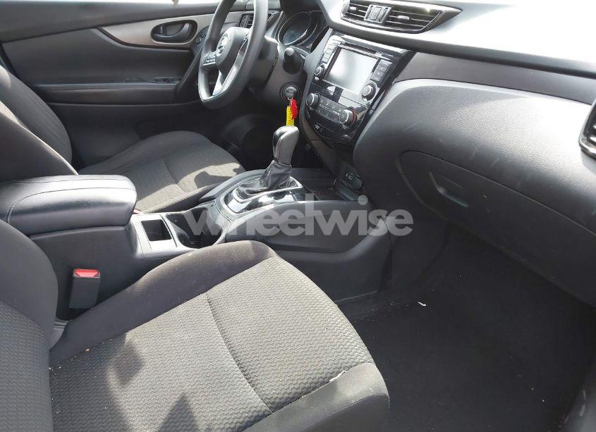 Photo 5 of 2020 Nissan Rogue SPORT S AWD XTRONIC CVT (VIN JN1BJ1CW2LW644941)