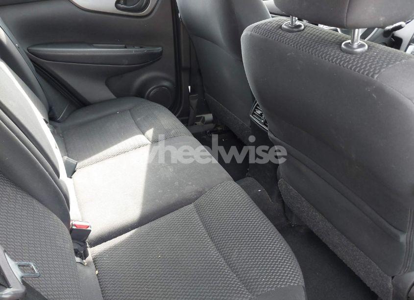 Photo 8 of 2020 Nissan Rogue SPORT S AWD XTRONIC CVT (VIN JN1BJ1CW2LW644941)