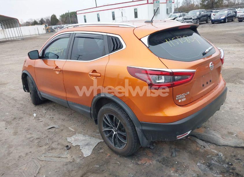 Photo 3 of 2020 Nissan Rogue SPORT SV AWD XTRONIC CVT (VIN JN1BJ1CW3LW373260)
