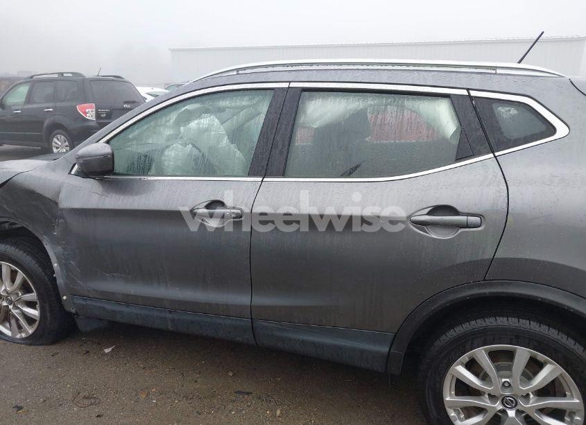 Photo 14 of 2020 Nissan Rogue SPORT SV AWD XTRONIC CVT (VIN JN1BJ1CW3LW393413)