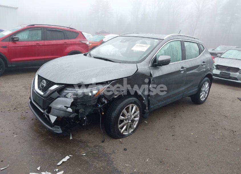 Photo 2 of 2020 Nissan Rogue SPORT SV AWD XTRONIC CVT (VIN JN1BJ1CW3LW393413)