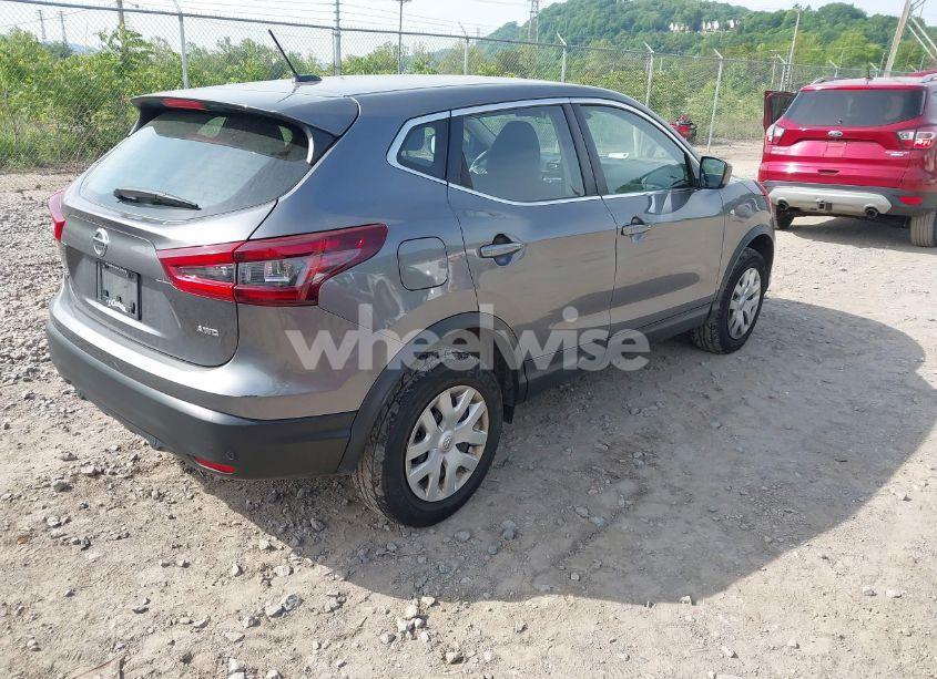 Photo 4 of 2020 Nissan Rogue SPORT S AWD XTRONIC CVT (VIN JN1BJ1CW3LW640591)