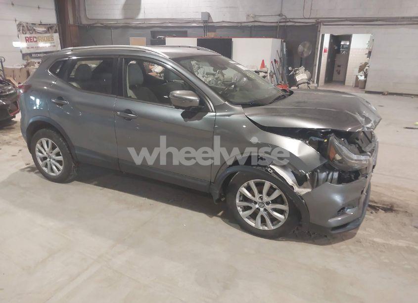 2020 Nissan Rogue SPORT SV AWD XTRONIC CVT (VIN JN1BJ1CW4LW646206) main photo