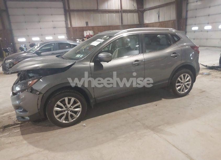 Photo 2 of 2020 Nissan Rogue SPORT SV AWD XTRONIC CVT (VIN JN1BJ1CW4LW646206)