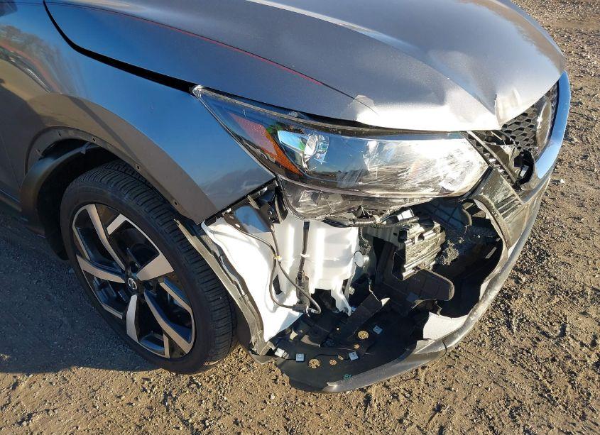 Photo 18 of 2022 Nissan Rogue SPORT SL AWD XTRONIC CVT (VIN JN1BJ1CW4NW492745)