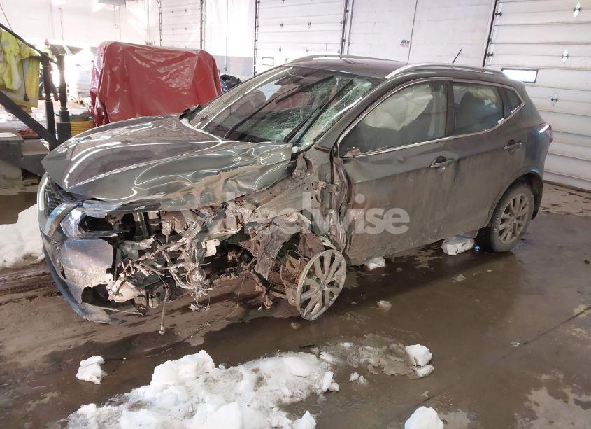 Photo 2 of 2020 Nissan Rogue SPORT SV AWD XTRONIC CVT (VIN JN1BJ1CW5LW364902)