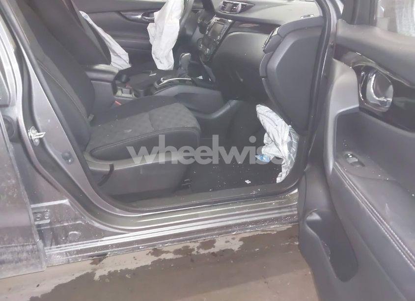 Photo 5 of 2020 Nissan Rogue SPORT SV AWD XTRONIC CVT (VIN JN1BJ1CW5LW364902)