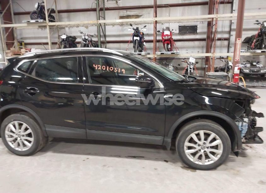 Photo 13 of 2020 Nissan Rogue SPORT SV AWD XTRONIC CVT (VIN JN1BJ1CW5LW371087)