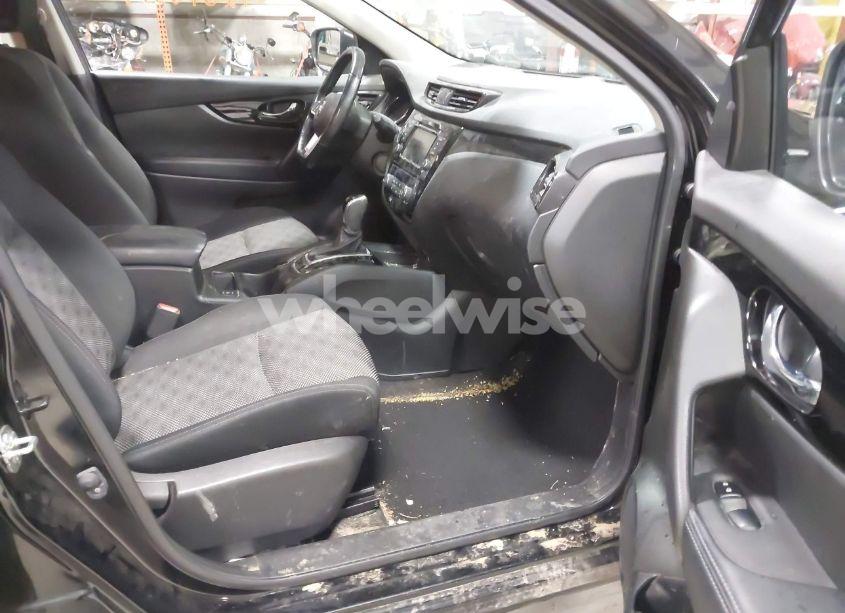 Photo 5 of 2020 Nissan Rogue SPORT SV AWD XTRONIC CVT (VIN JN1BJ1CW5LW371087)