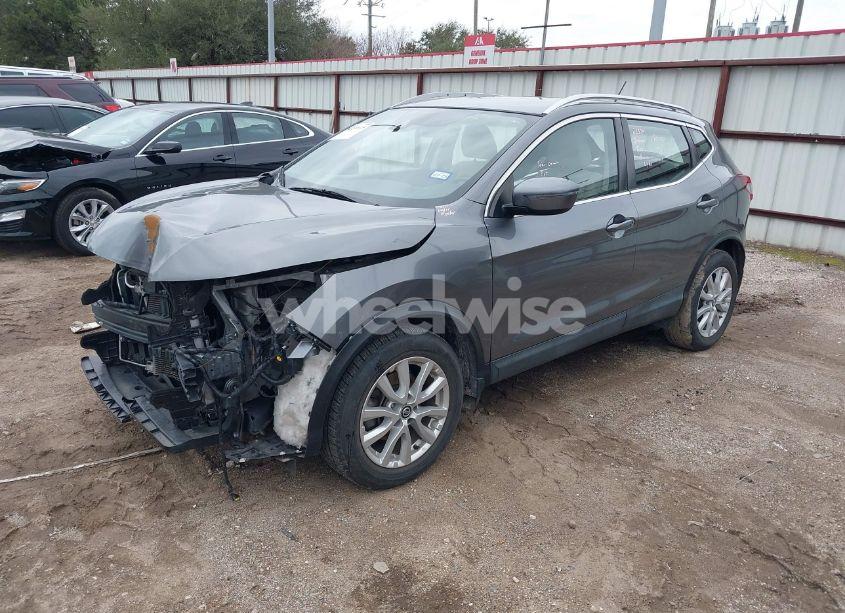 Photo 2 of 2020 Nissan Rogue SPORT SV AWD XTRONIC CVT (VIN JN1BJ1CW5LW376127)