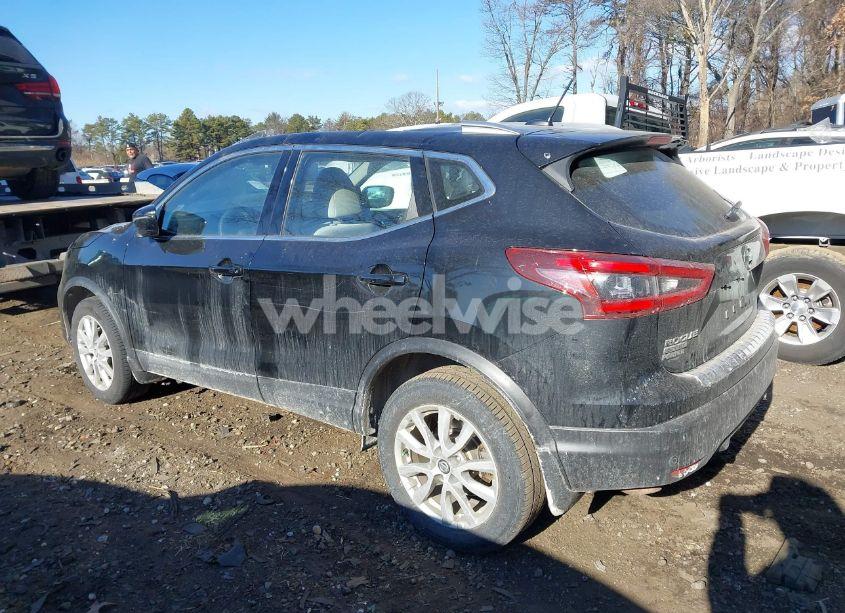 Photo 3 of 2020 Nissan Rogue SPORT SV AWD XTRONIC CVT (VIN JN1BJ1CW7LW645888)
